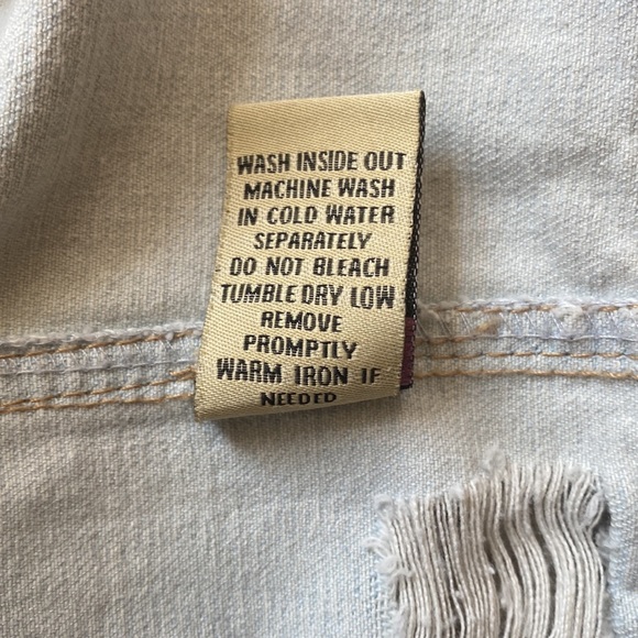 Highway Jeans Brand Medium Light-wash Button Down Denim Jacket w/ Four Pockets - Picture 14 of 14